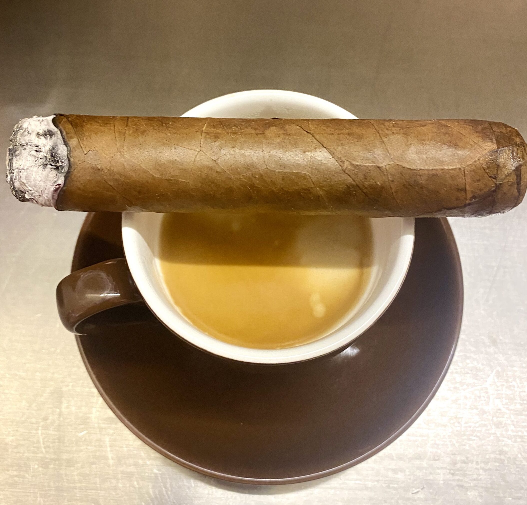 Casa Fumar Kaffee mit Zigarre